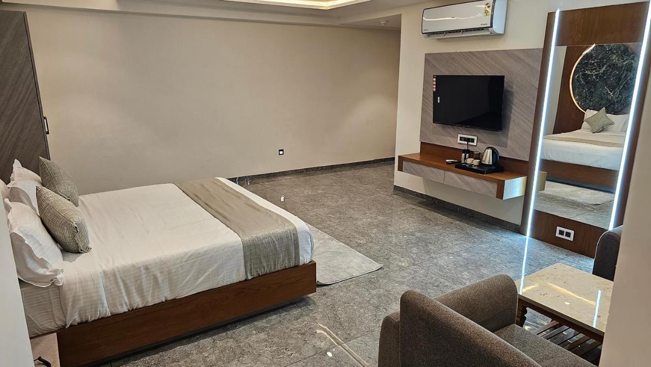 Rds Hotel Ahmedabad Eksteriør billede