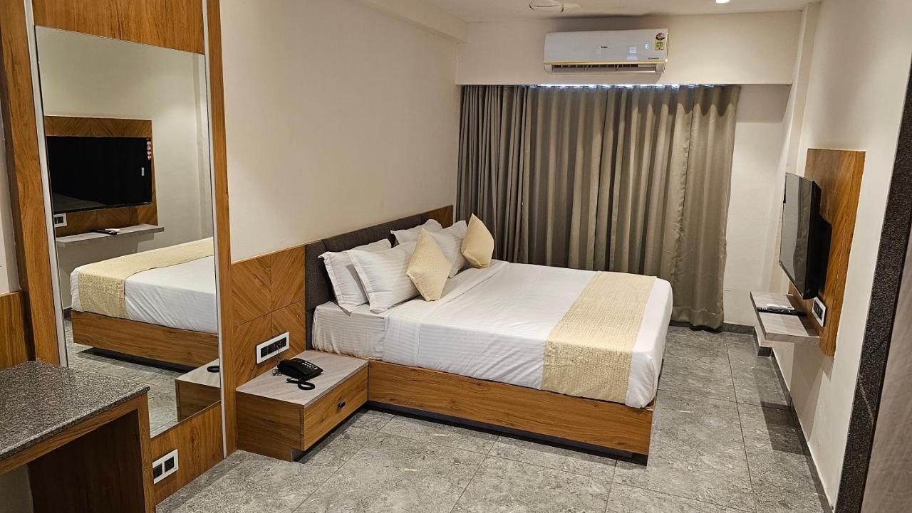 Rds Hotel Ahmedabad Eksteriør billede