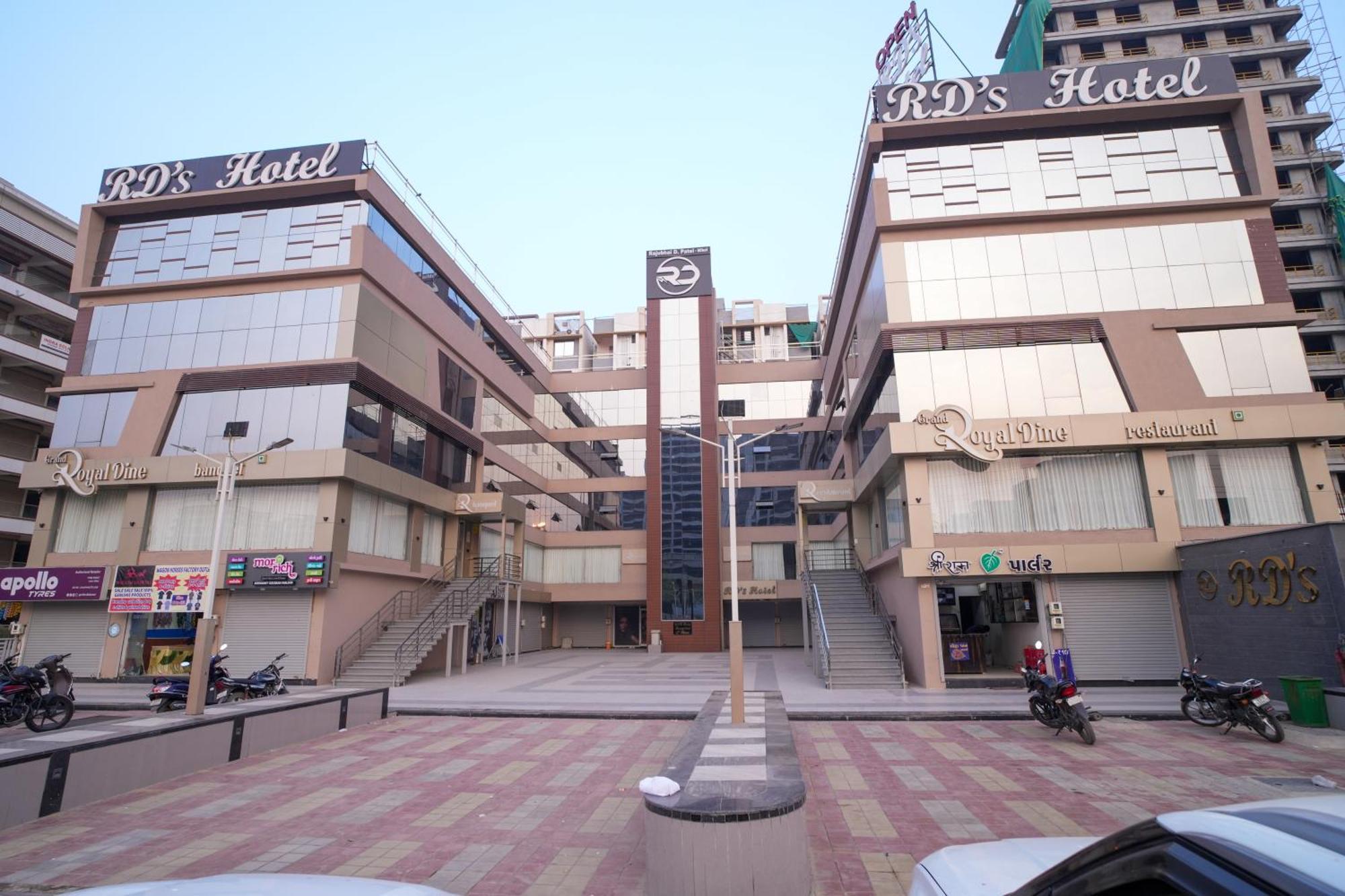 Rds Hotel Ahmedabad Eksteriør billede